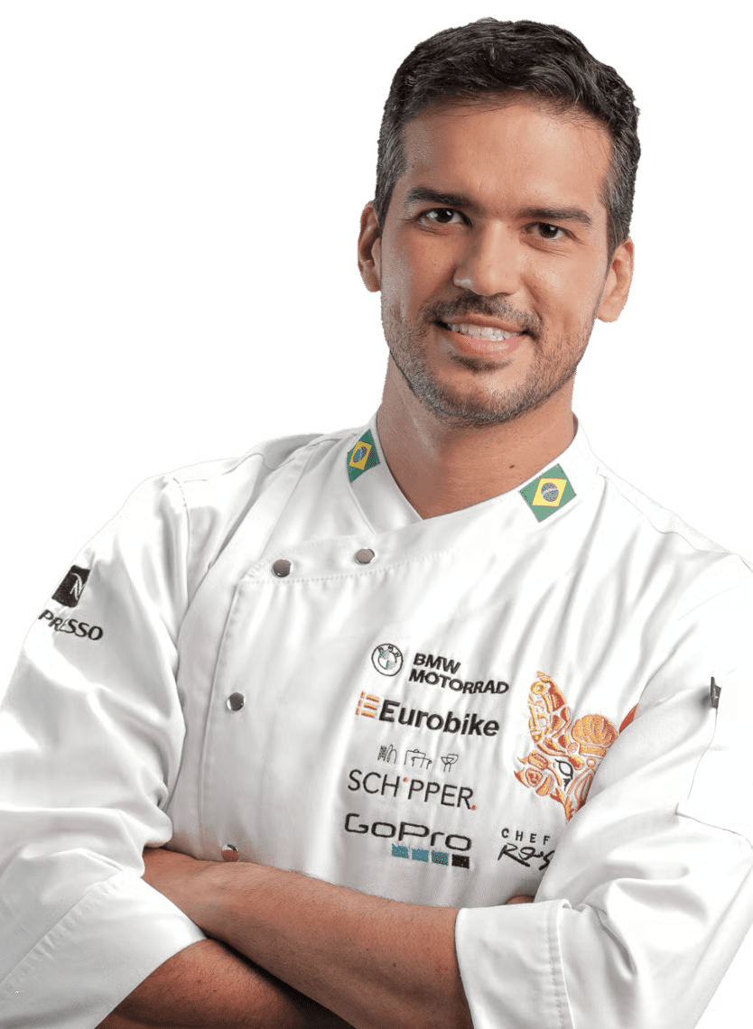 Chef Vinícius Rossignoli vestindo a doma